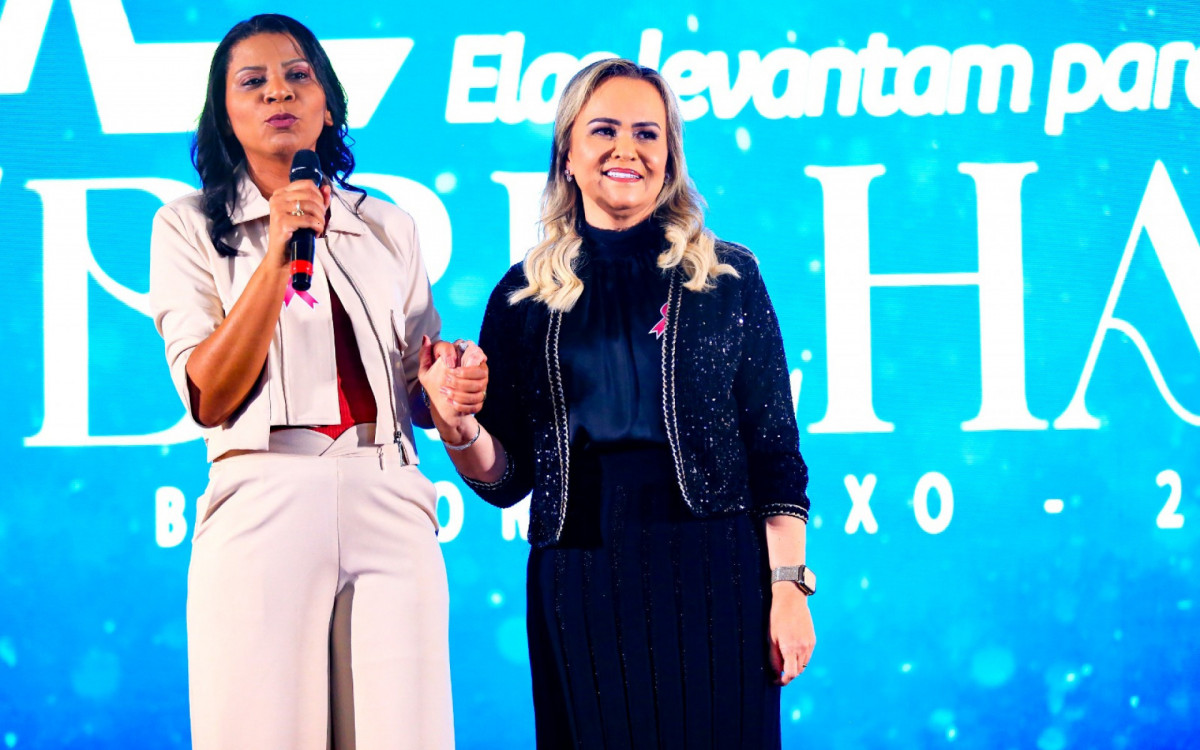 A live coach Deise Giseli com a deputada federal Daniela do Waguinho no \