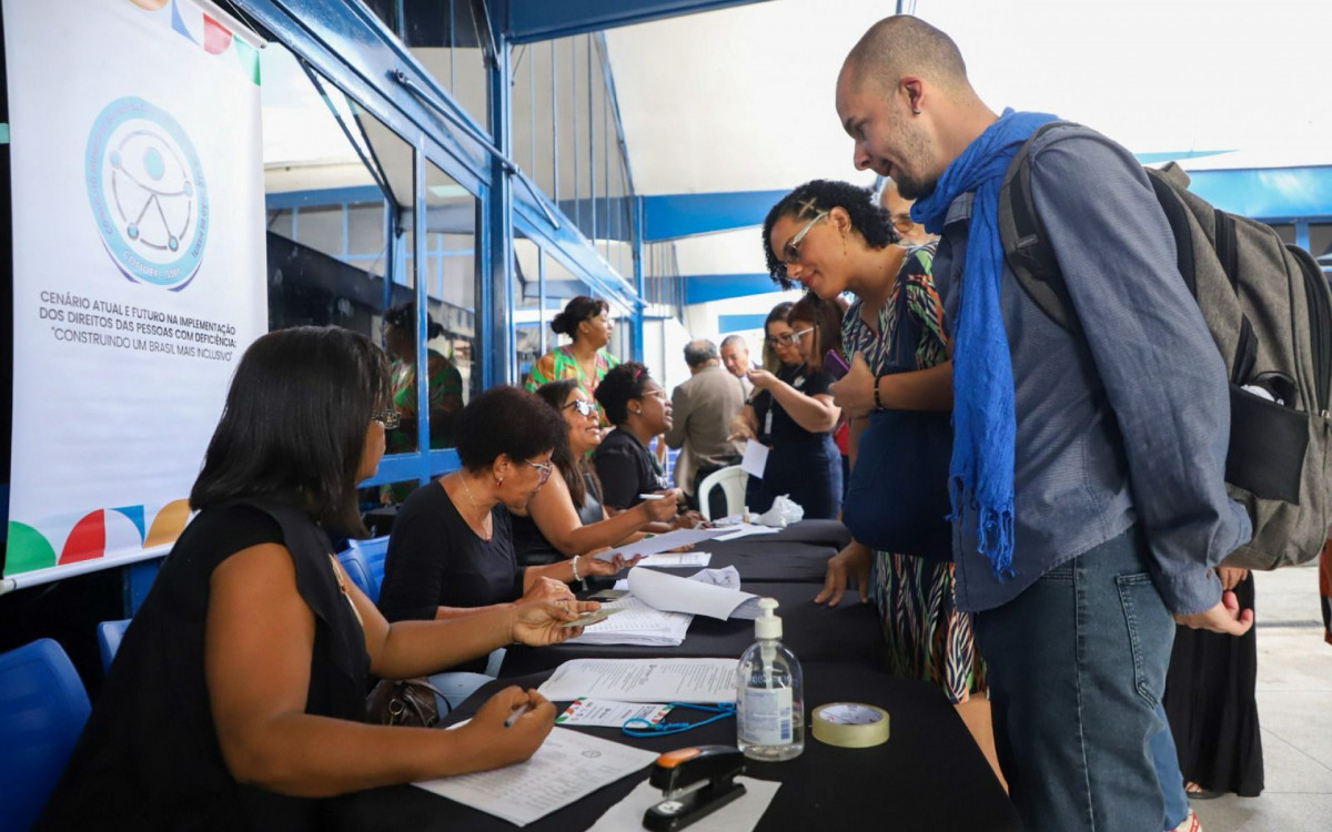 O evento, com mais de 100 inscritos, ocorreu no Centro Cultural Meritiense