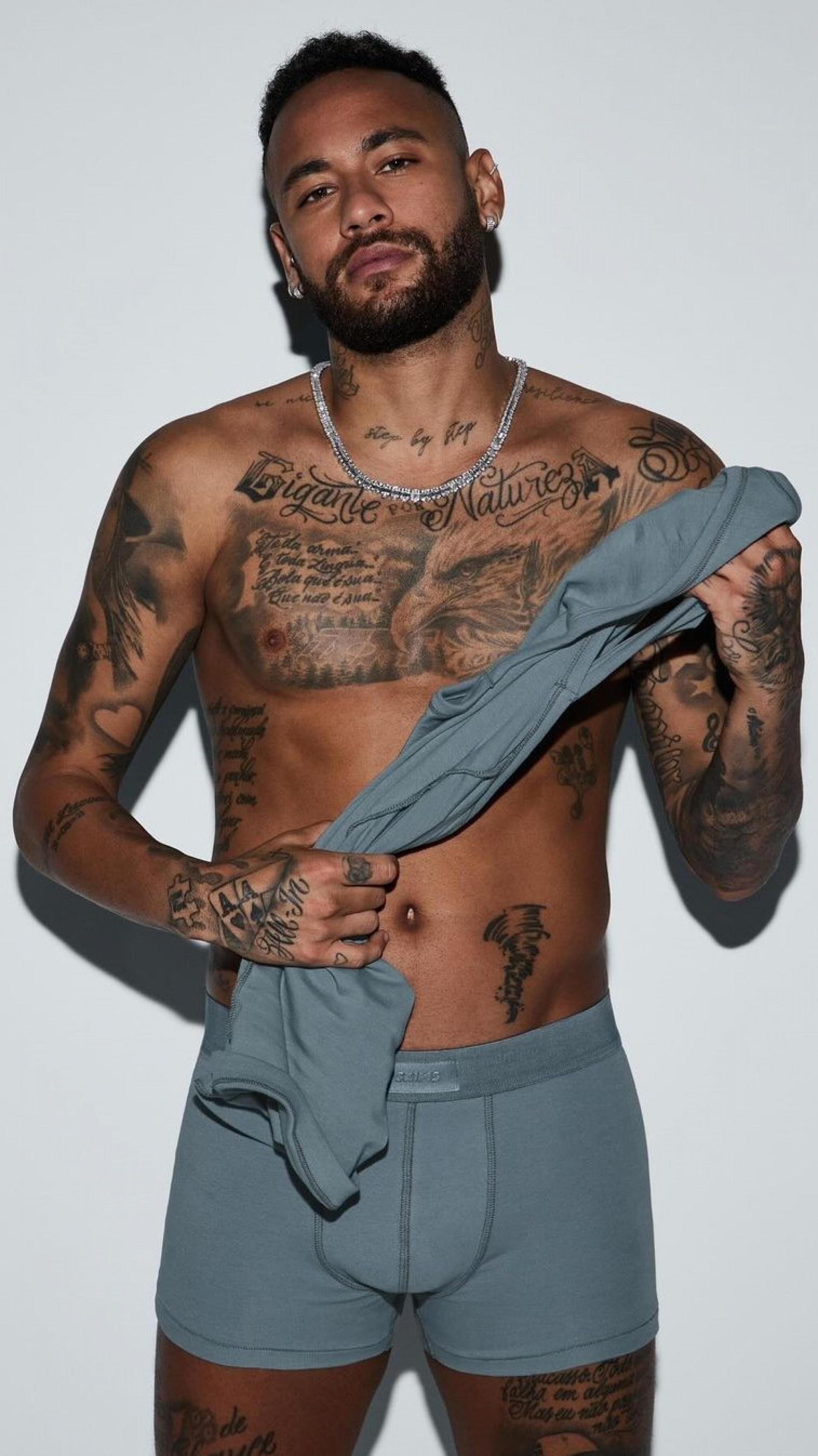 Neymar, que ativou o modo modelo, &eacute; a nova estrela da campanha da marca de roupas &iacute;ntimas masculinas de Kim Kardashian
 - Reprodu&ccedil;&atilde;o / Instagram 
