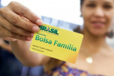 Bolsa Família de outubro é pago a beneficiários com NIS de final 4