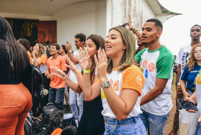 Itaboraí recebe milhares de fieis no Dia Nacional da Juventude