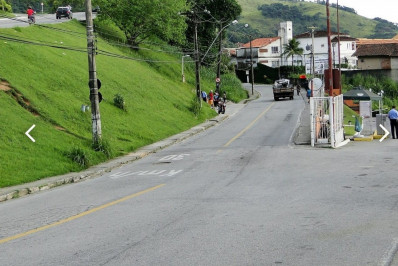 Bairros próximos ao centro de Angra estão sem água