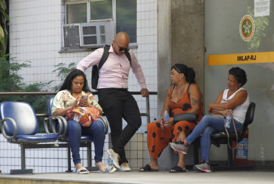 Tiro que matou torcedor do Flamengo partiu de dentro de vagão, diz famíla