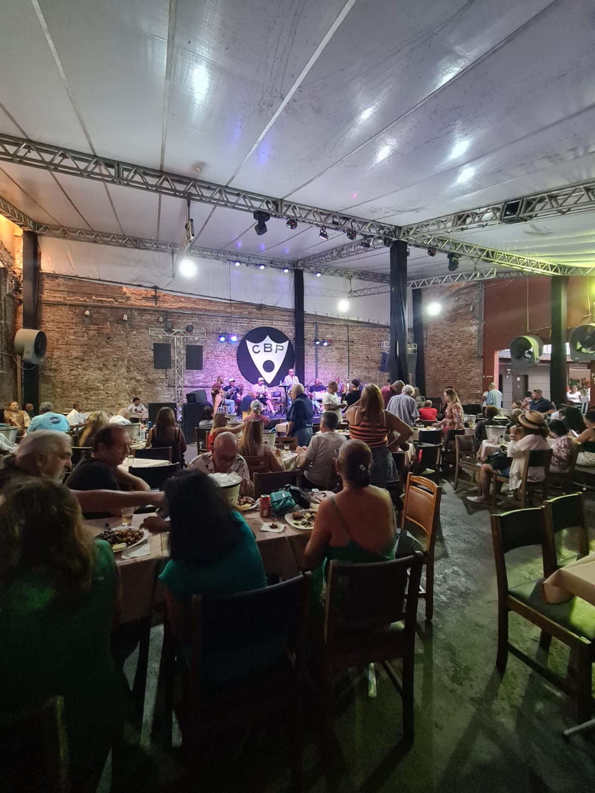 Feijoada do Bola acontece no sábado (4) - Divulgação