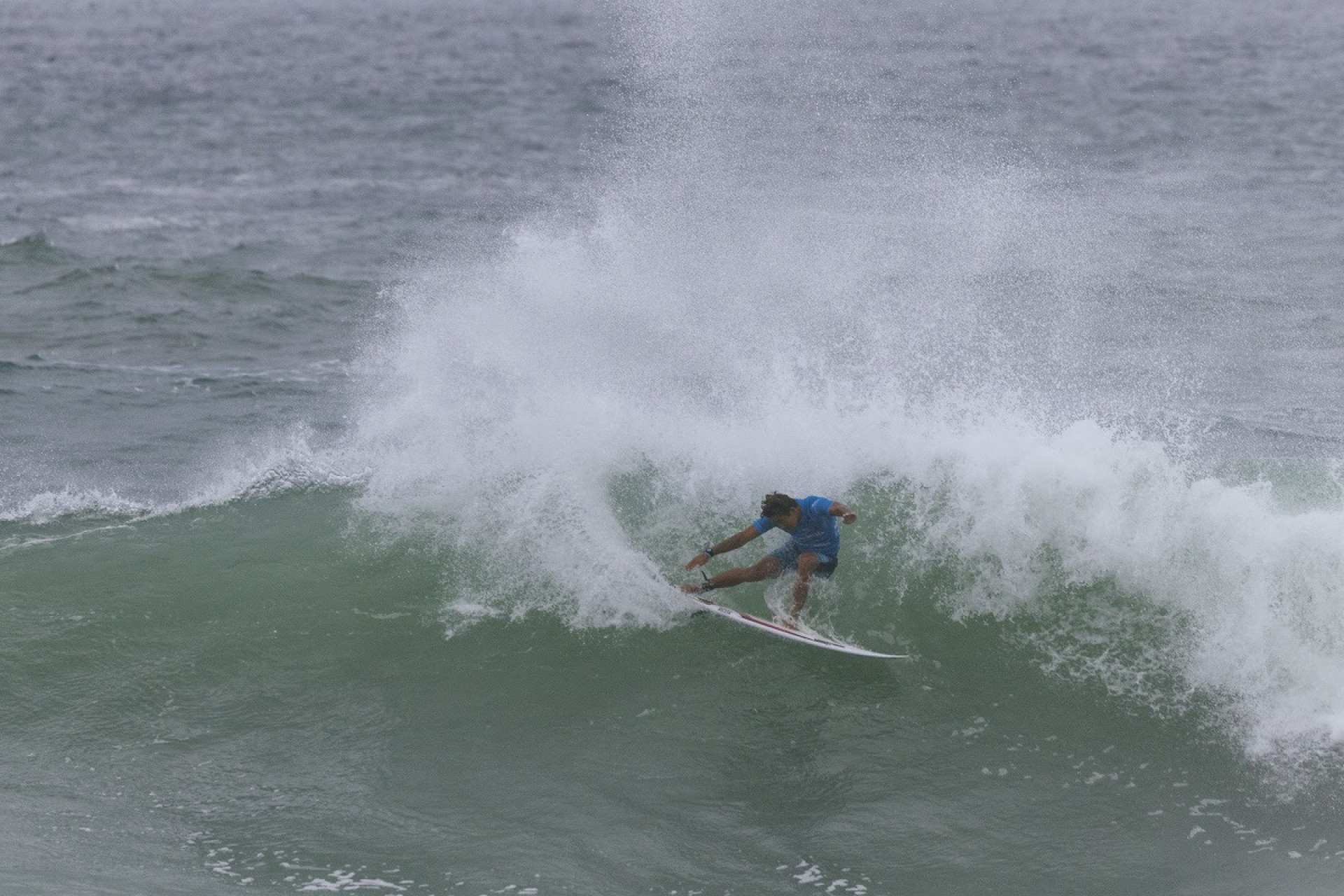 Samuel Pupo na onda da vitória no Corona Saquarema Pro 2023 - Daniel Smorigo/WSL