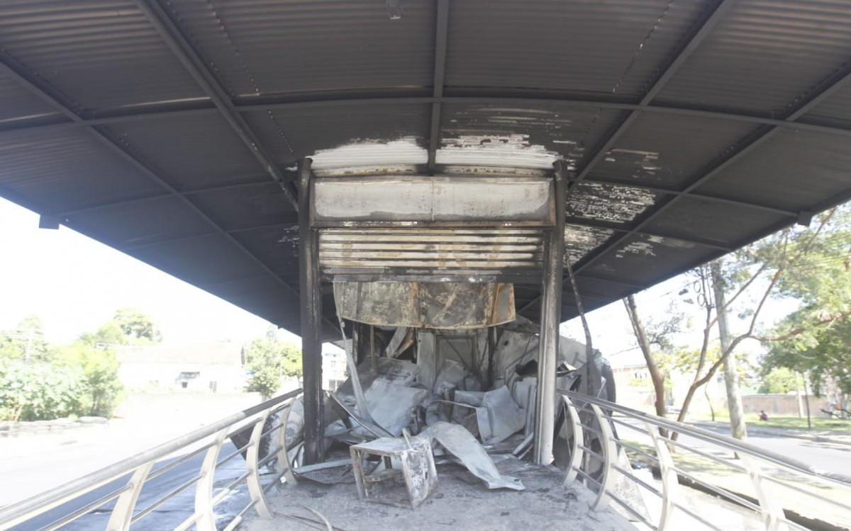 Estação Santa Veridiana, em Santa Cruz, foi alvo dos milicianos - Reginaldo Pimenta/Agência O Dia