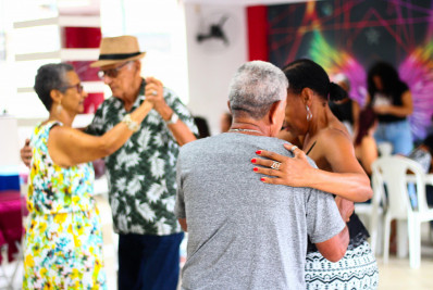 Prefeitura de Belford Roxo realiza o projeto 'Dança em Movimento' dedicado à terceira idade
