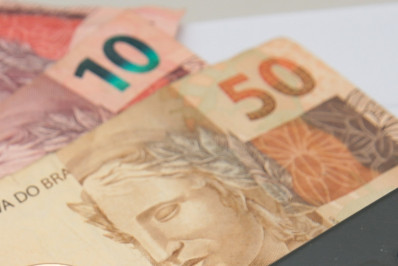 Itaú Unibanco realiza campanha de renegociação de dívidas com descontos de até 99%