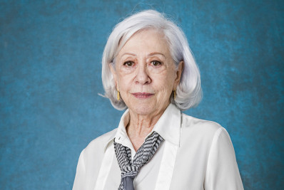 'Perigo', diz Fernanda Montenegro sobre cenário atual da democracia