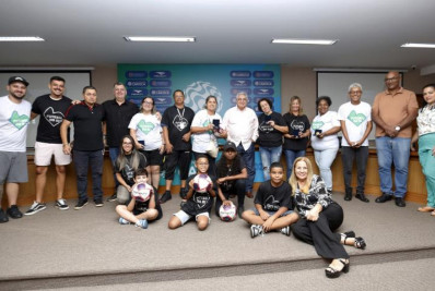 Ferj leva crianças e adolescentes de Nilópolis ao Maracanã e à sede da entidade