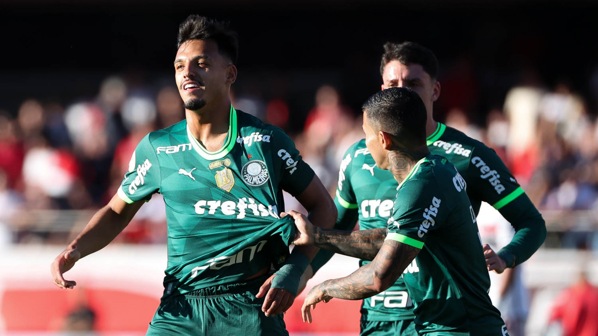 Palmeiras completa 10 jogos de invencibilidade em clássicos