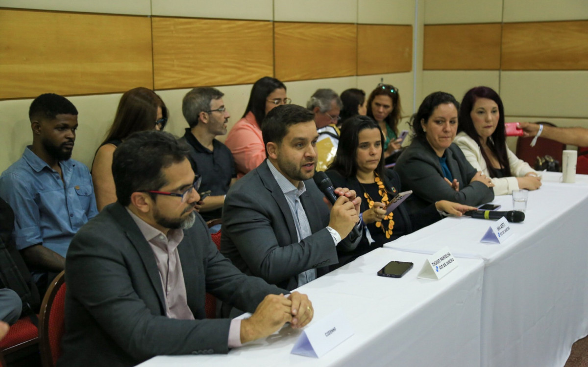 Cidennf e representantes municipais participam do 1º Congresso Internacional de Resíduos Sólidos em Búzios