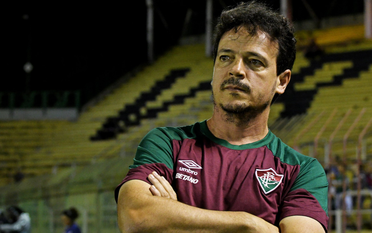 Fluminense larga atrás, mas se recupera e vence o Goiás com autoridade no  Raulino de Oliveira, Fluminense