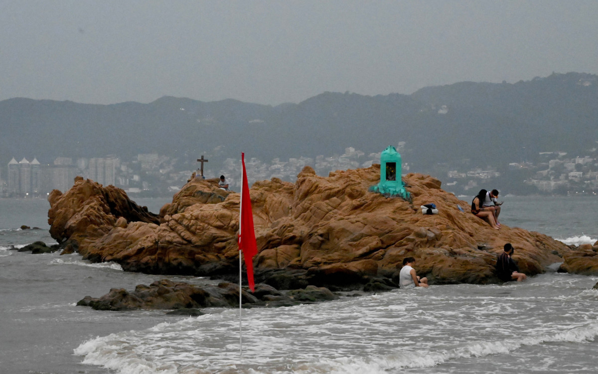 Ciclone ganhou uma força inesperada em poucas horas