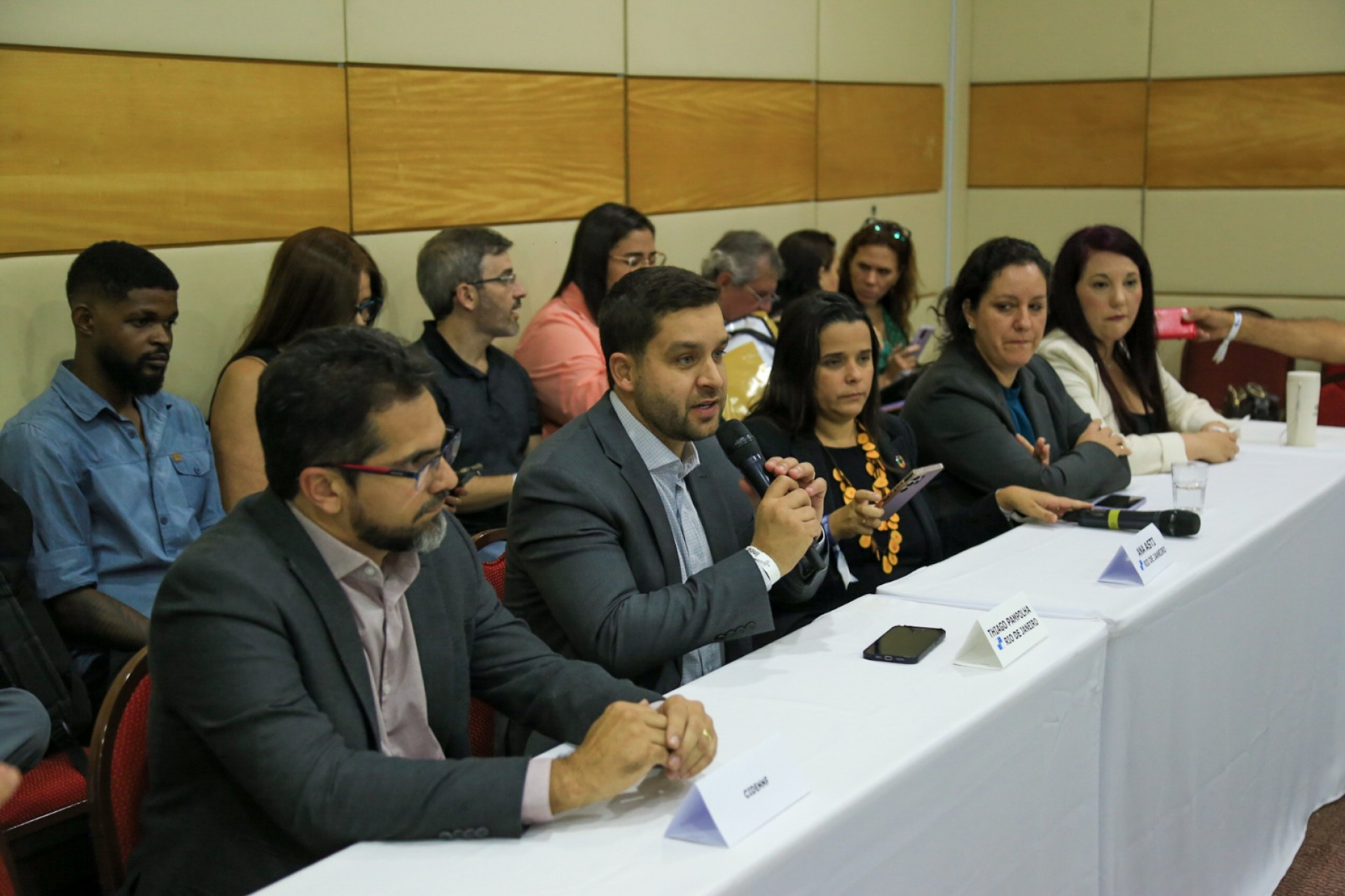 Cidennf e representantes municipais participam do 1º Congresso Internacional de Resíduos Sólidos em Búzios - Foto: Divulgação