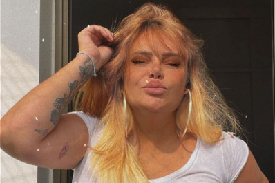 Ex-assistente de palco de Ratinho ousa de camisa branca: 'Ser sensual vai muito além do peso'