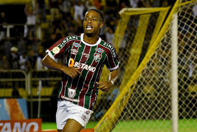 Fluminense larga atrás, mas se recupera e vence o Goiás com autoridade no Raulino de Oliveira