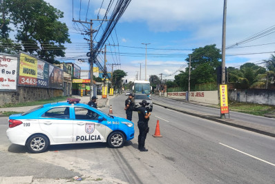 Após dias de tensão, PM mantém policiamento reforçado na Zona Oeste