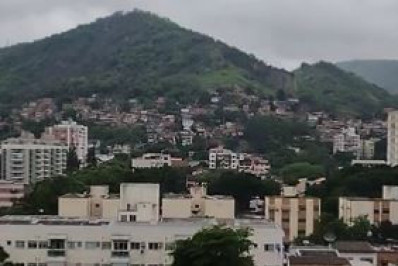 Tiroteio assusta moradores no Morro do Fubá, no Campinho