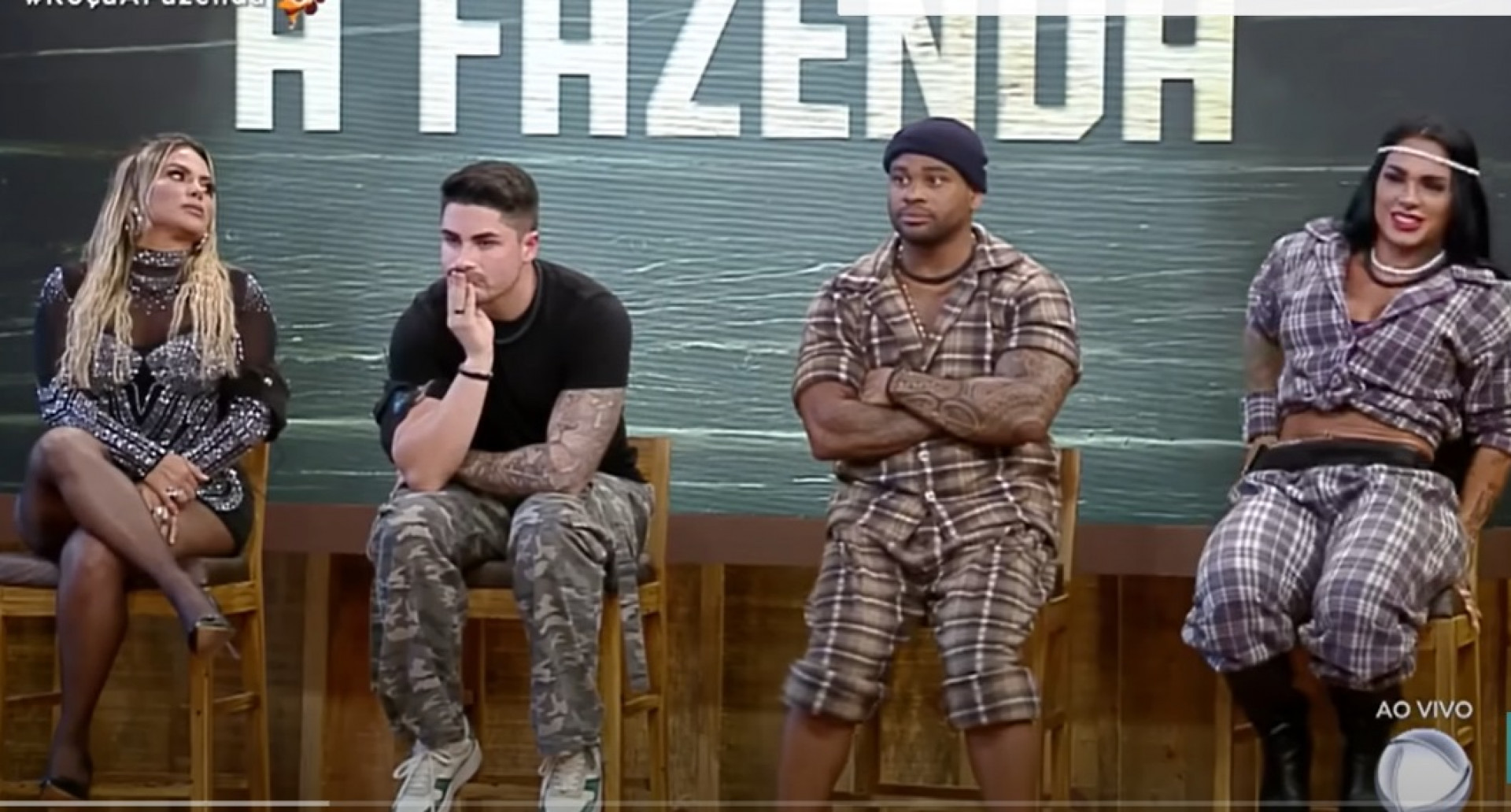 Cezar Black, Kally Fonseca, Kamila Simioni, Lucas Souza estão a roça - Reprodução de vídeo