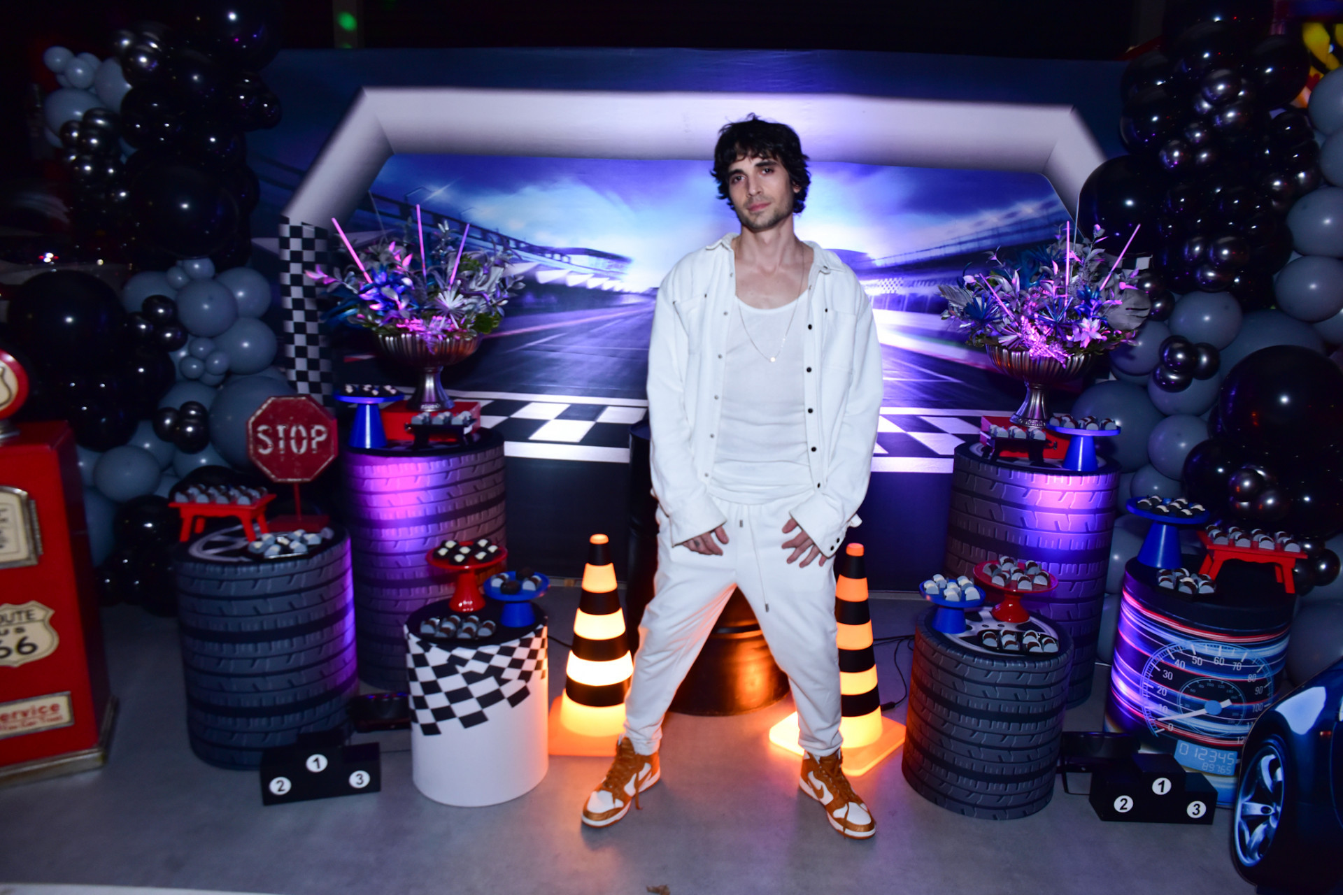 Fiuk comemora aniversário com festa temática de drift - Leo Franco/ Agnews