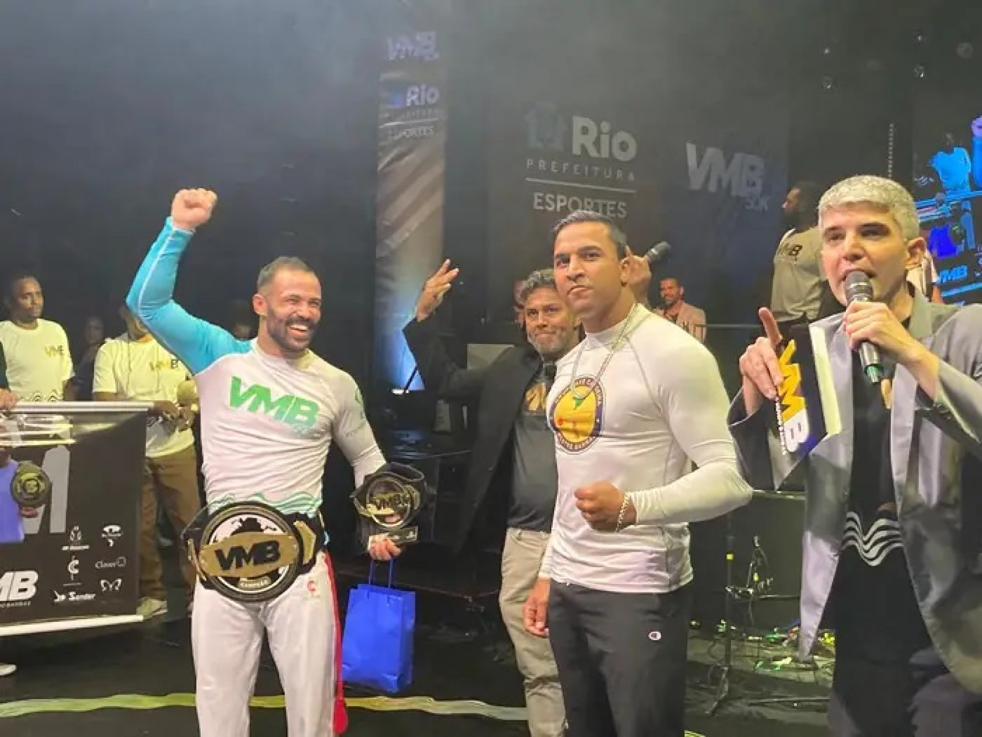 Desafio de Barrãozinho ao campeão Erick Maia roubou a cena no evento de Capoeira  - (Foto: VMB)