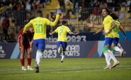 Brasil vence a Colômbia e garante classificação antecipada para a