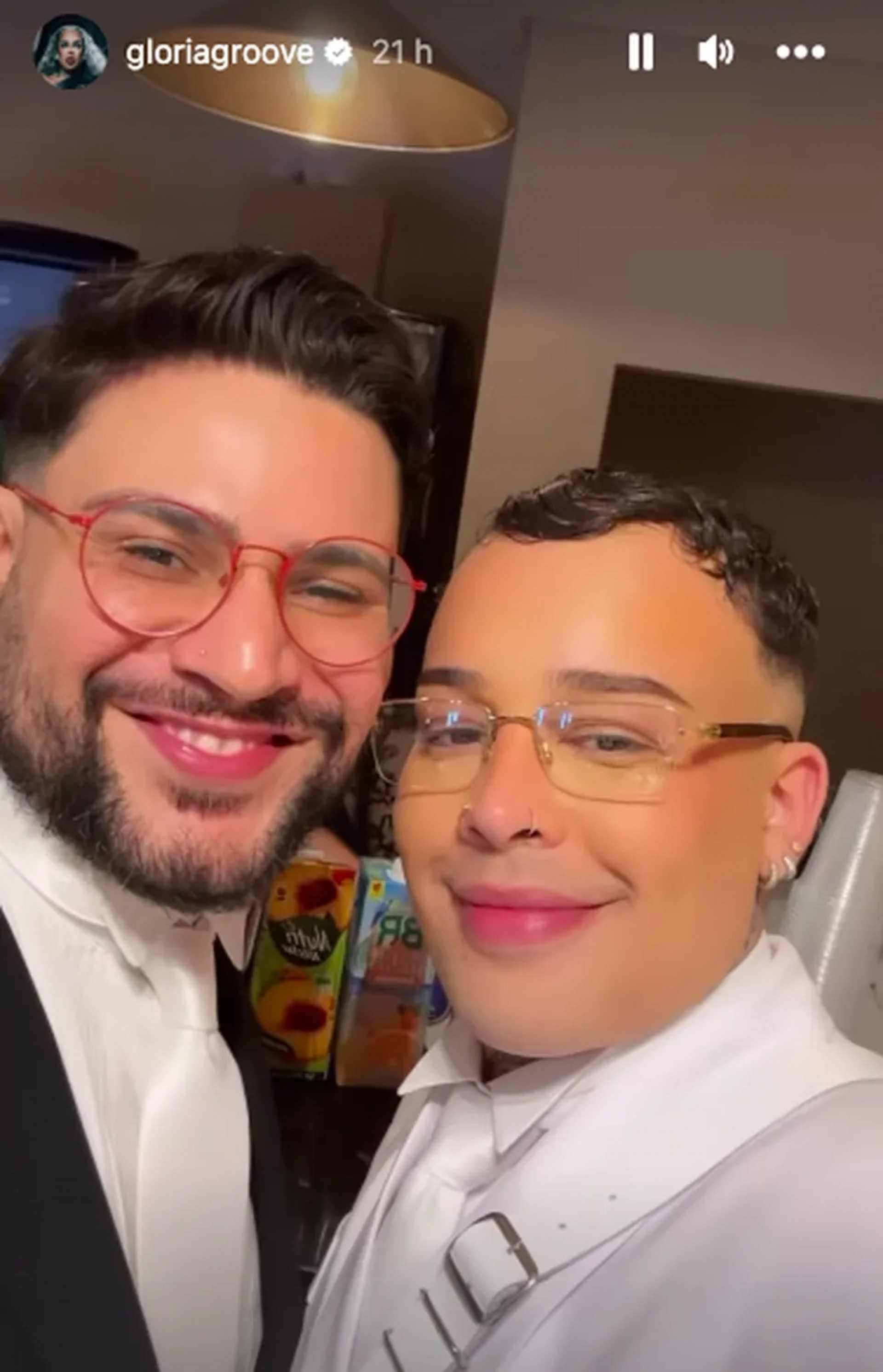 Daniel Garcia, a Gloria Groove, é príncipe na festa de 15 anos da prima - Reprodução Internet