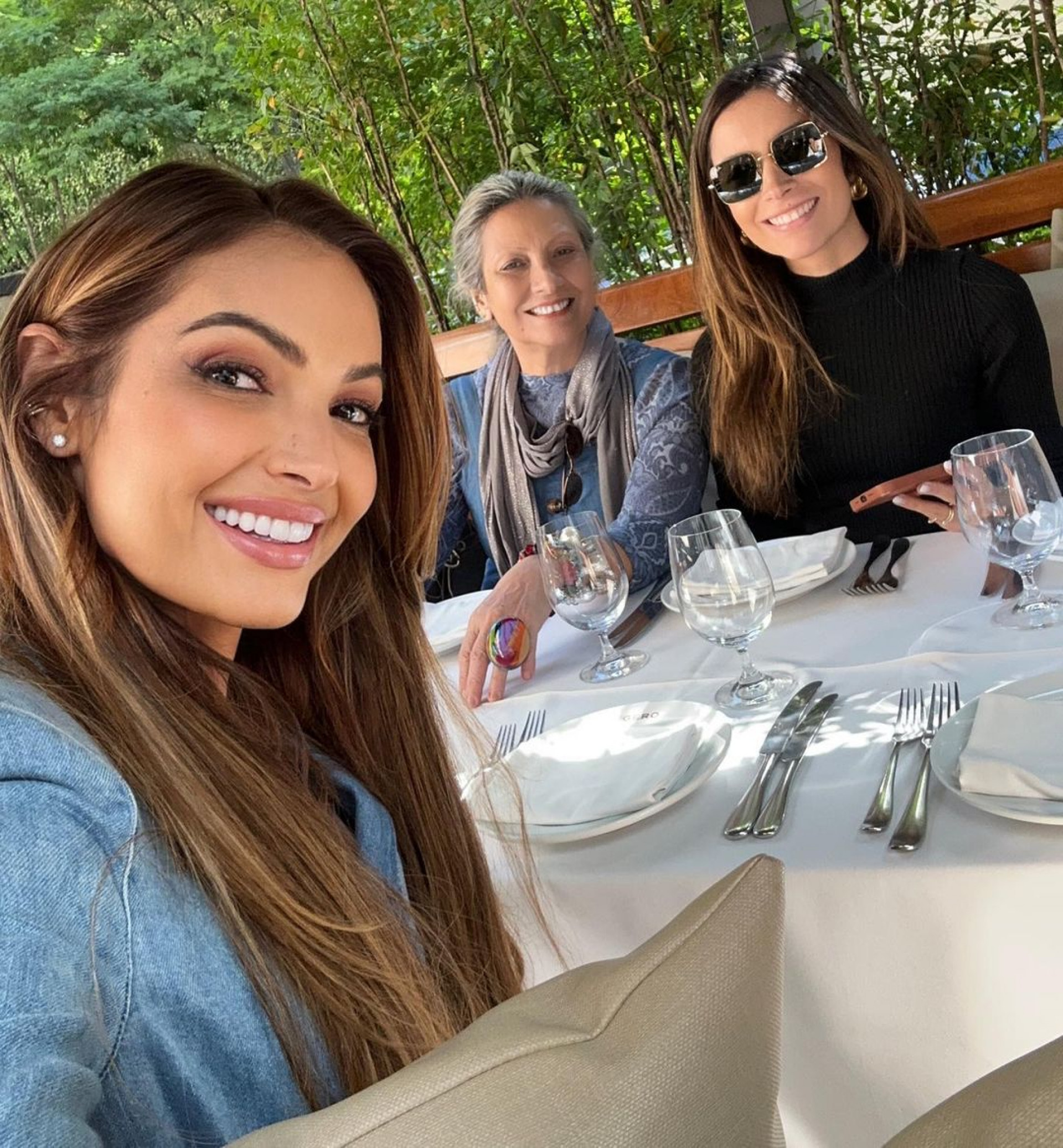 Patrícia e Paloma Poeta com a mãe, Maria de Fátima - Reprodução Internet