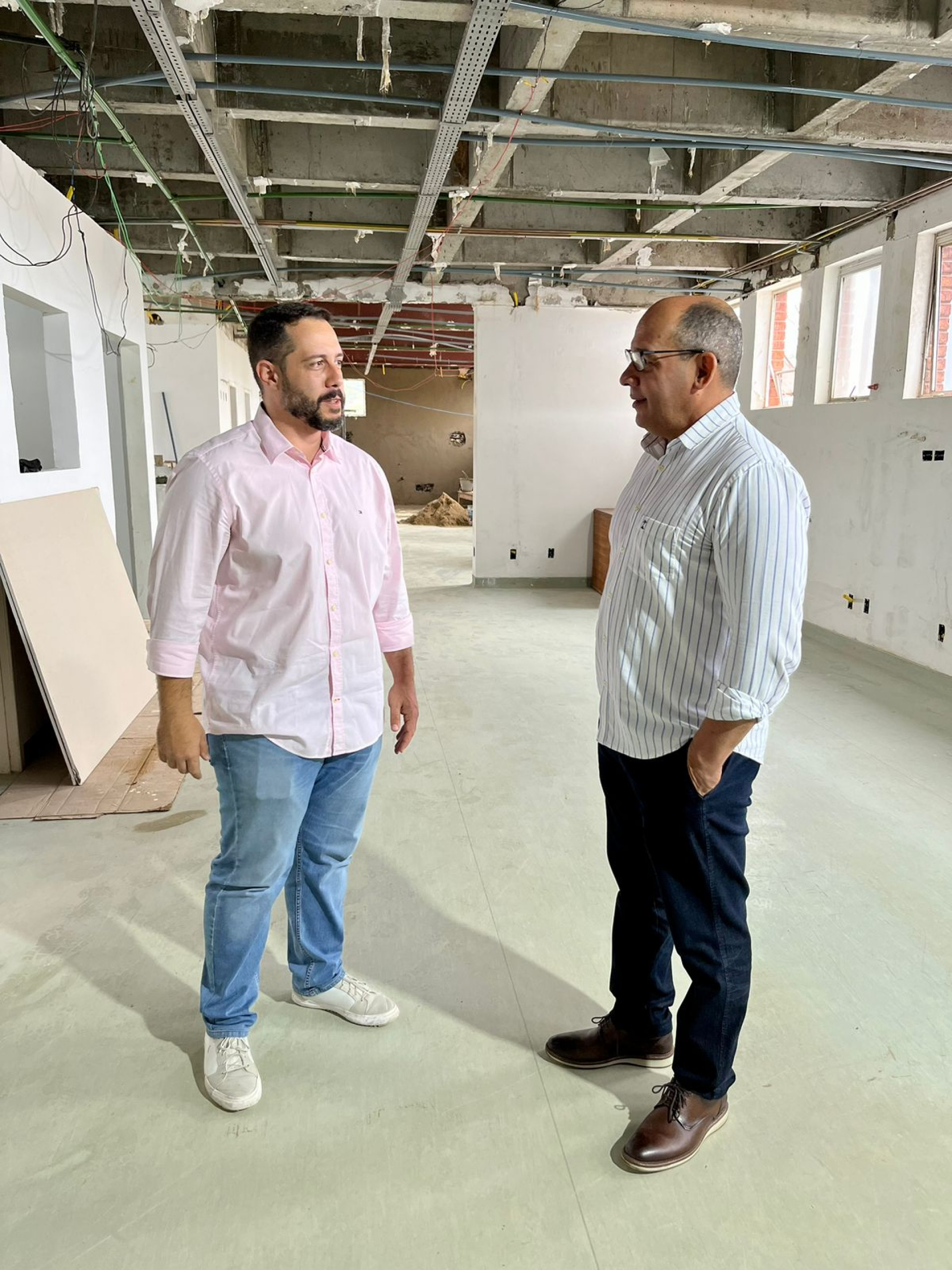 Marcelo Magno e secretário de saúde, Jorge Diniz - Divulgação/ Ascom