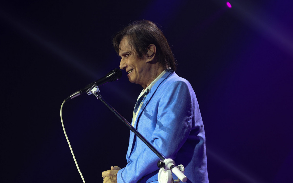 Roberto Carlos faz show em São Paulo na noite de quinta-feira