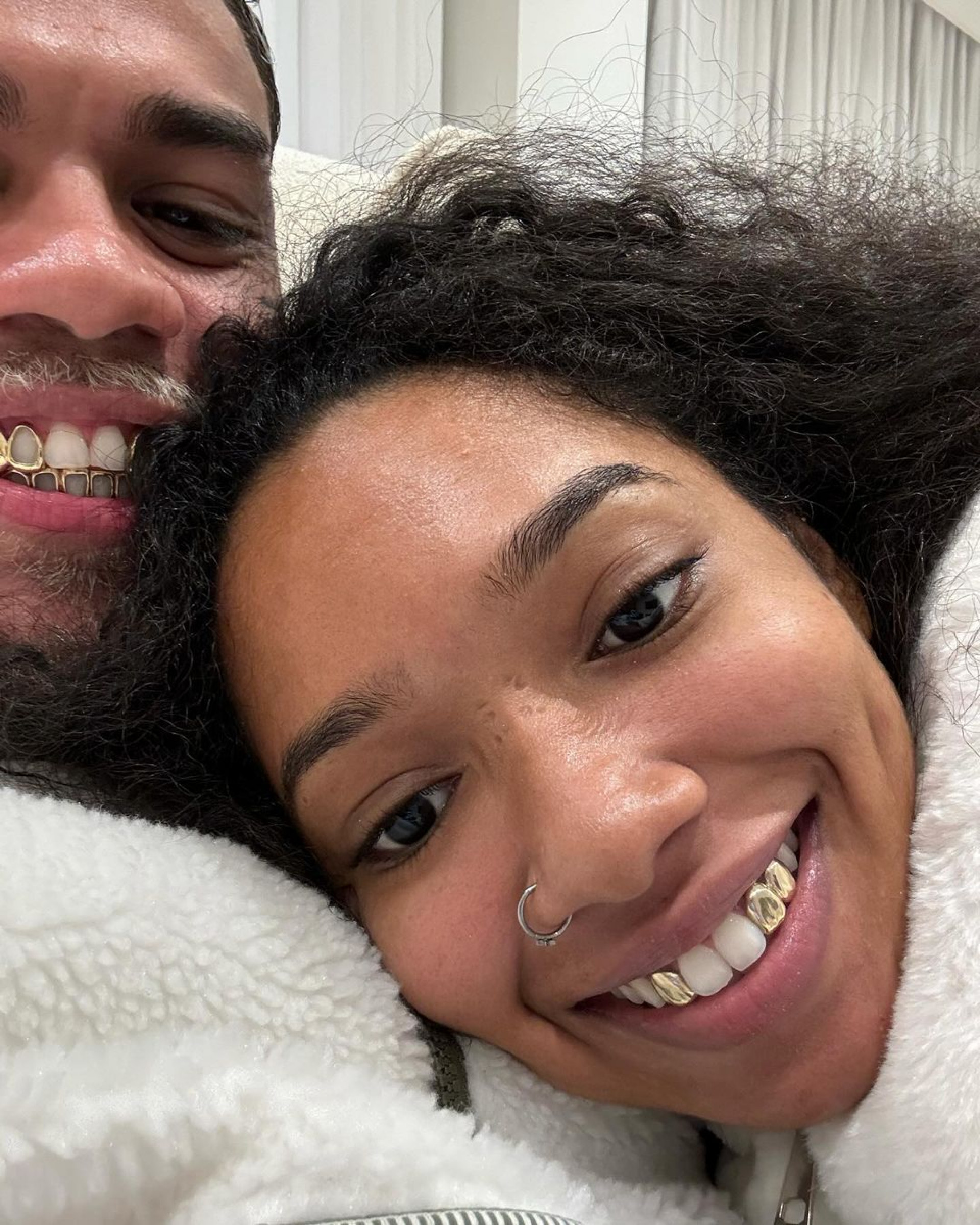 MC Cabelinho posa na cama com seu suposto novo affair, Slip Mami - Reprodução/Instagram