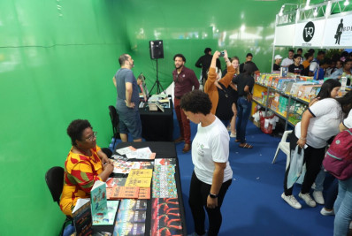 Autores locais divulgam suas obras na Feira Literária de Quissamã