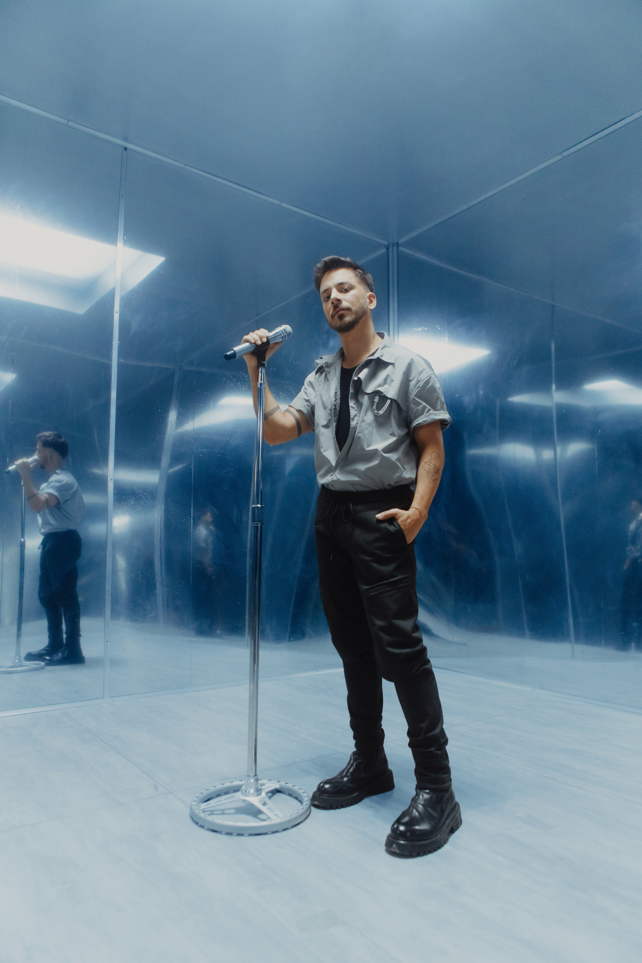 Junior lança seu novo álbum, intitulado 'Solo' - Breno Galtier / Divulgação