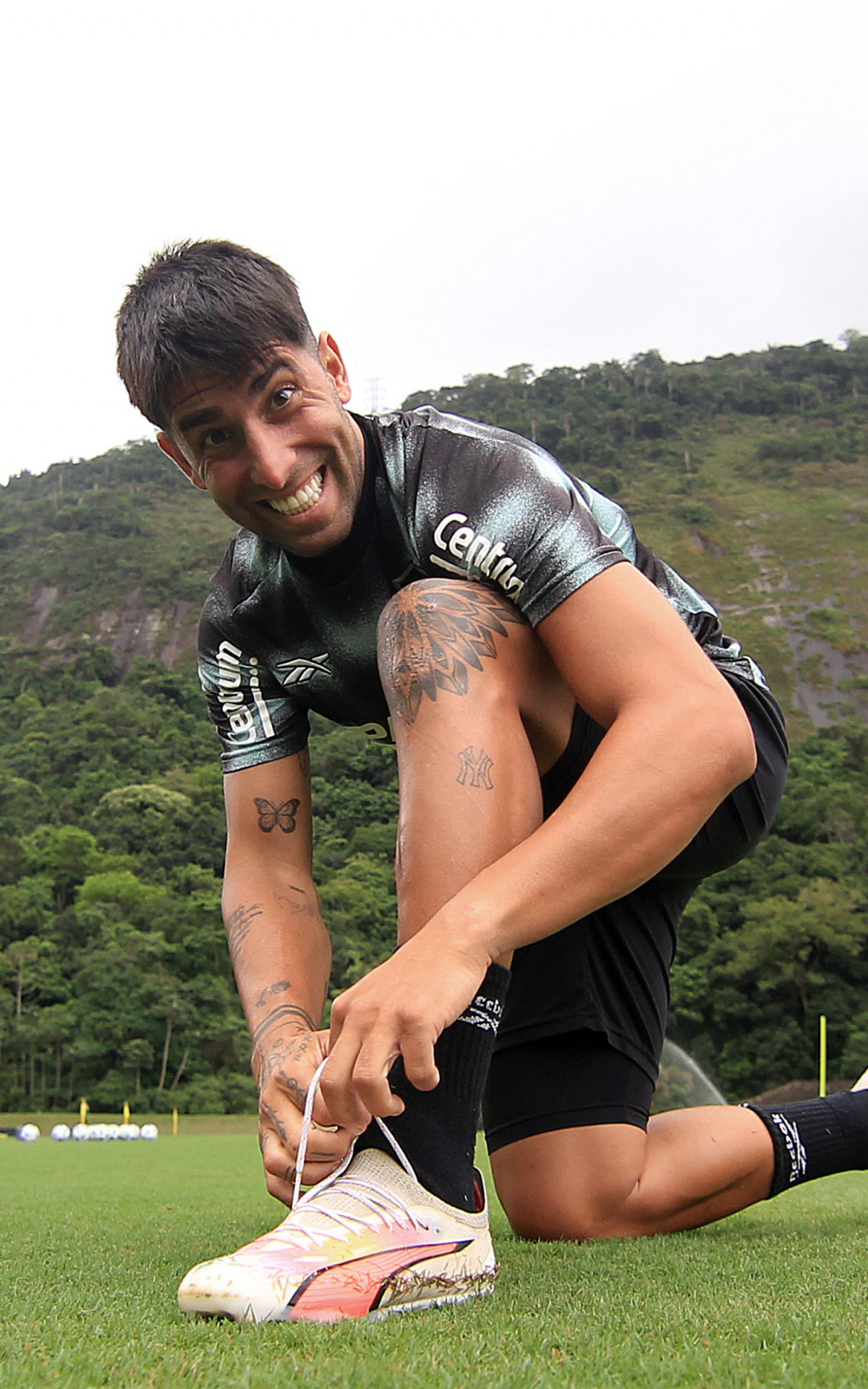 Di Placido, lateral-direito do Botaogo - Vitor Silva / Botafogo