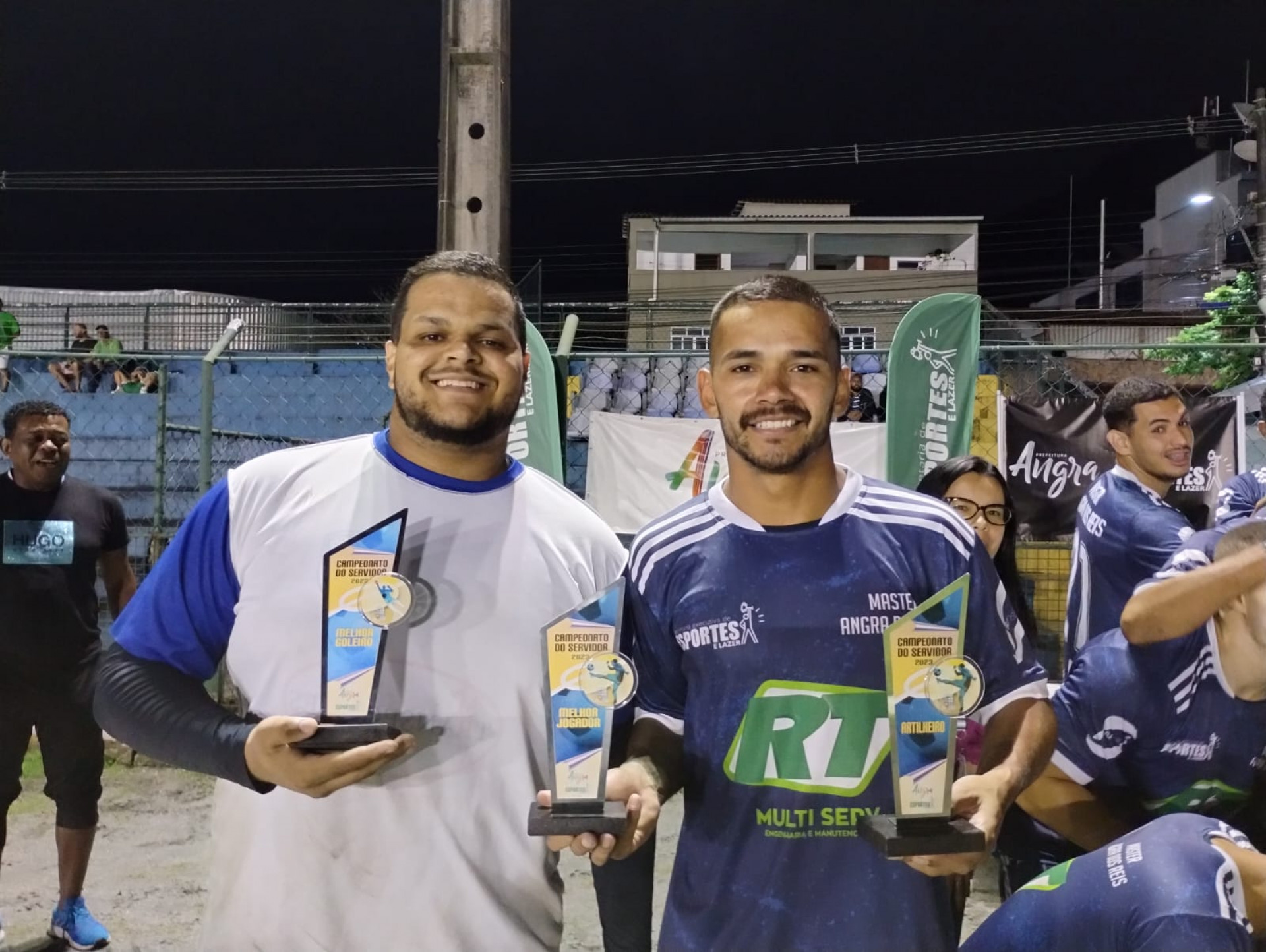 Os melhores do campeonato também foram premiados - Divulgação/Esportes