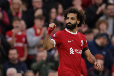 Salah brilha e Liverpool derrota Nottingham Forest por 3 a 0 para se reerguer no Inglês