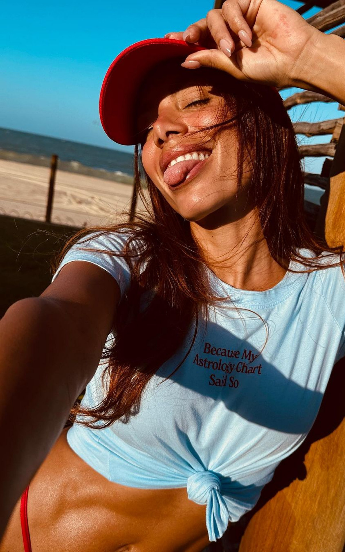 Anitta exibe o corpão em cliques de biquíni - Reprodução do Instagram