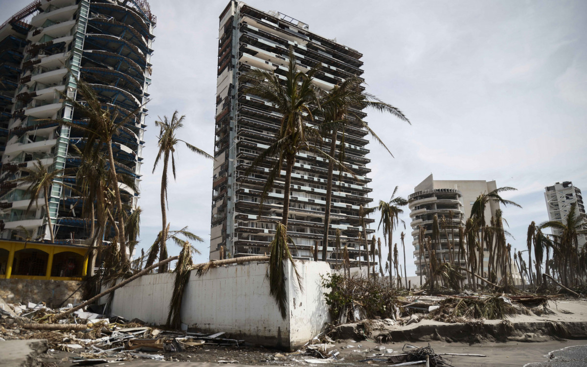 Diversos pontos da cidade apresentaram danos
