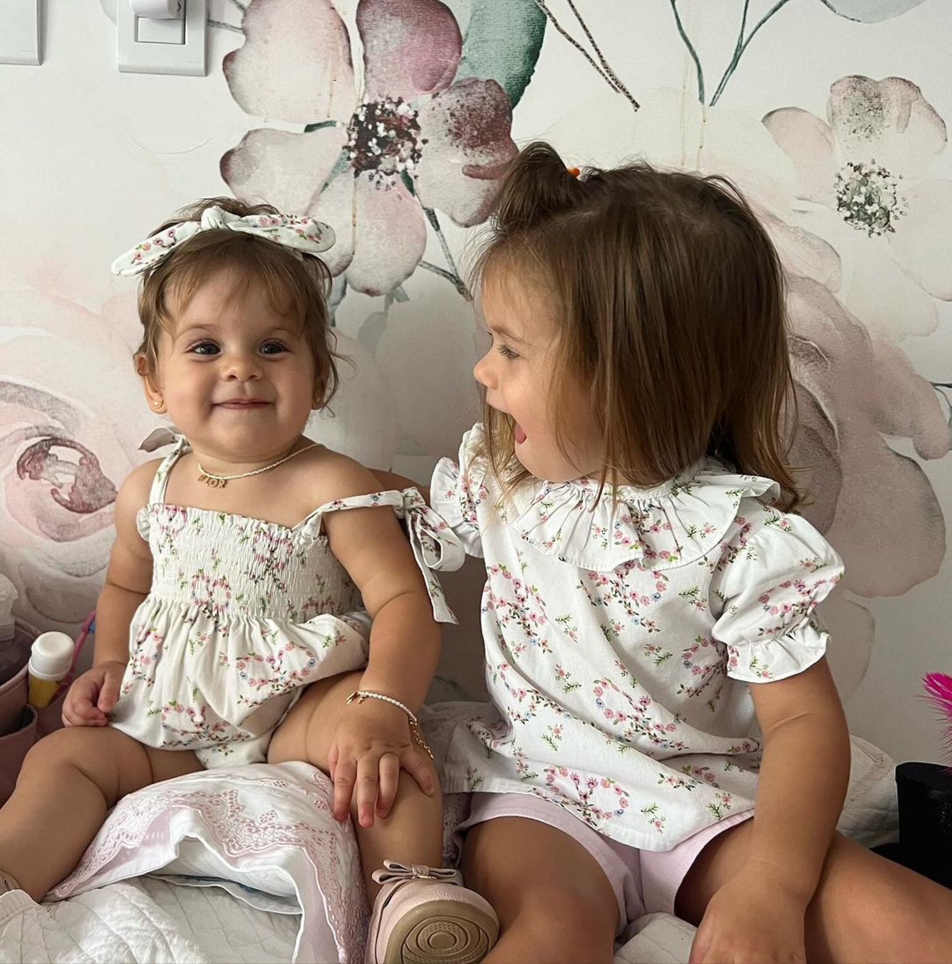 Maria Flor e Maria Alice, filhas de Virginia e Zé Felipe  - Reprodução / Instagram 