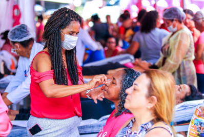 Clínica da Mulher de Belford Roxo promove ação especial de encerramento do Outubro Rosa