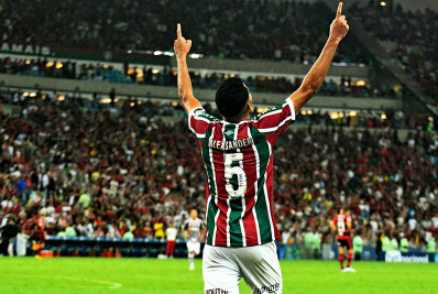 Alexsander vive ano intenso e está a um passo do sonho de infância pelo Fluminense