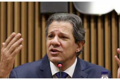 Haddad diz que mostrou para Lula várias alternativas à meta zero