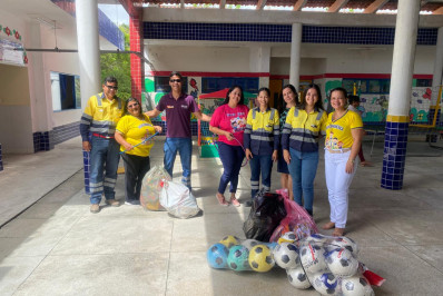 Empresa de cimento doa dois mil brinquedos no mês das crianças