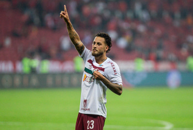 Guga volta a ser titular pelo Fluminense em momento decisivo