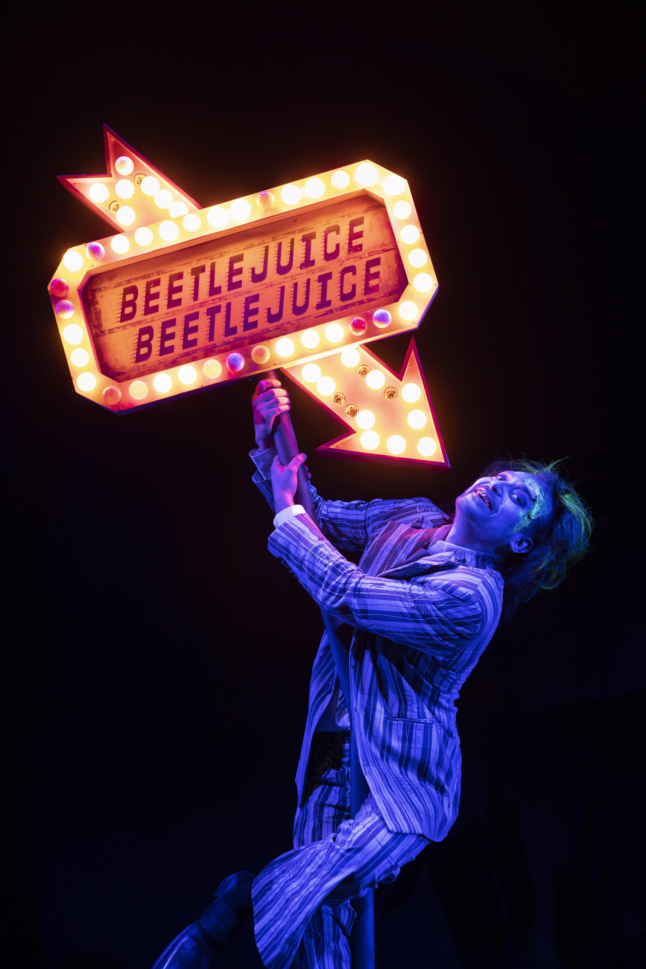 Eduardo Sterblitch dá vida ao fantasma Beetlejuice em novo musical - Divulgação/Leo Aversa