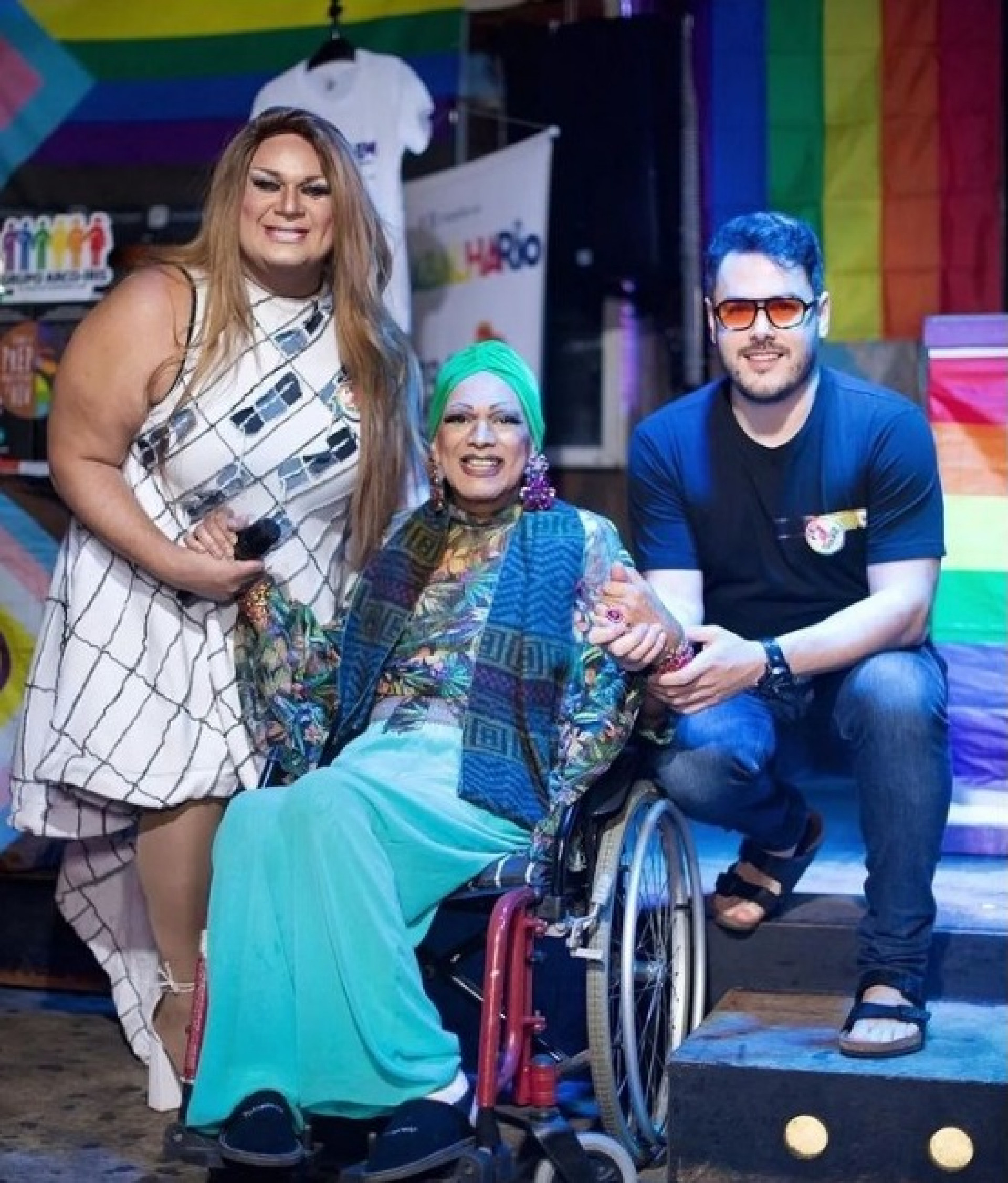 Lorna Washington recebe flores em vida de Karina Karão e Thiago Araújo - Reprodução