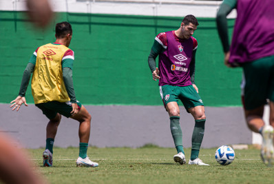 Nino e Felipe Melo treinam novamente sem limitações e ficam perto de retorno ao Fluminense