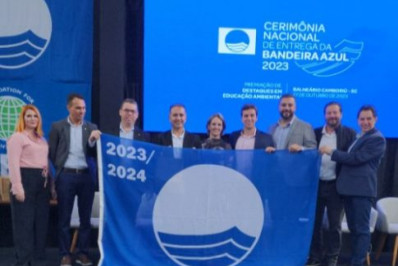 Iguaba recebe oficialmente a Bandeira Azul temporada 2023/2024