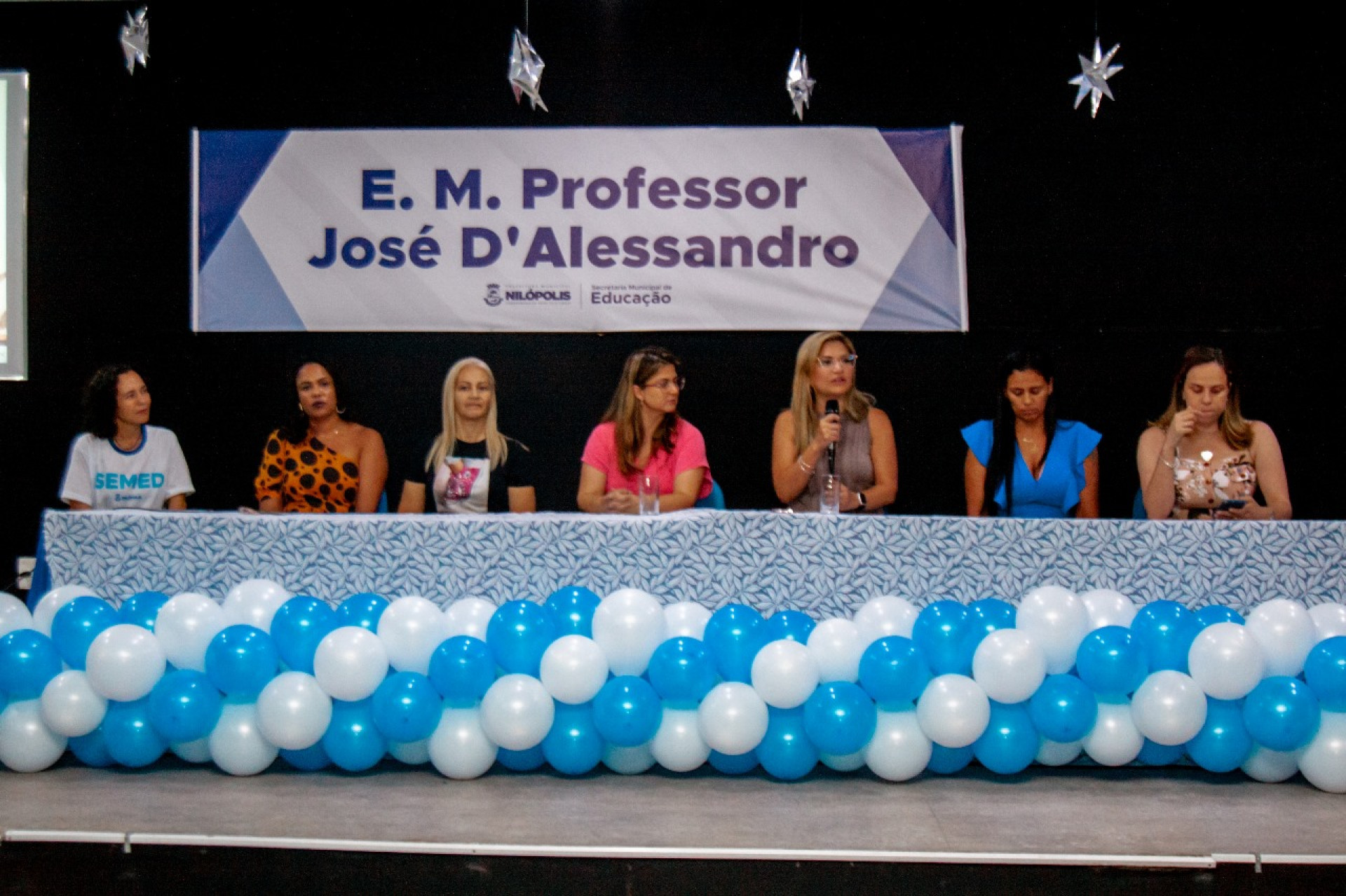 A vice-prefeita e secretária de Educação, Professora Flávia (PL), ressaltou a importância do evento para o aprimoramento dos profissionais - Divulgação / PMN